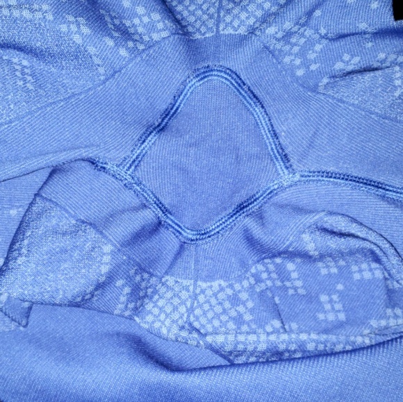 Lululemon In The Flow Crop II SZ 6 - Picture 4 of 6